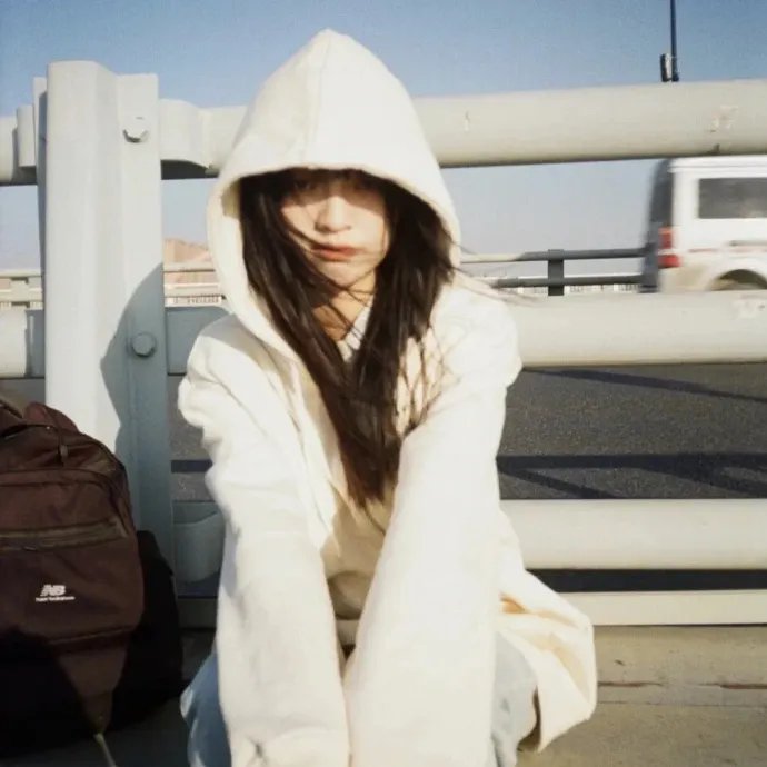 霆少,夫人假死后偷生三个娃